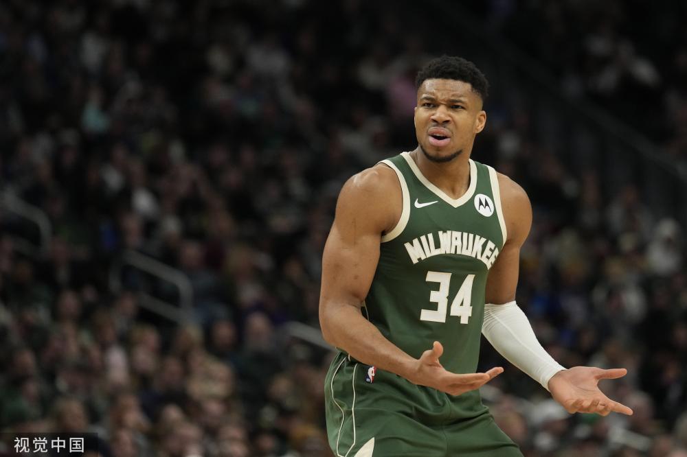 西蒙斯在莱 西蒙斯在莱