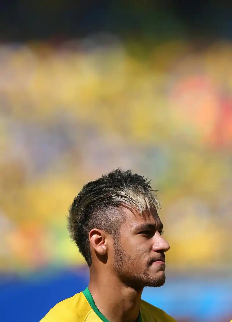 一名年轻球 一名年轻球