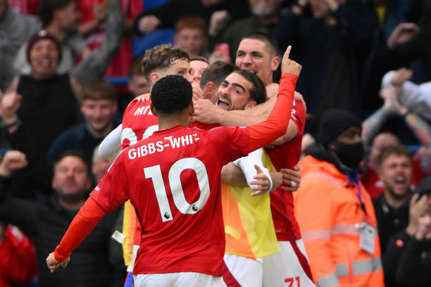 一直被寄予 一直被寄予